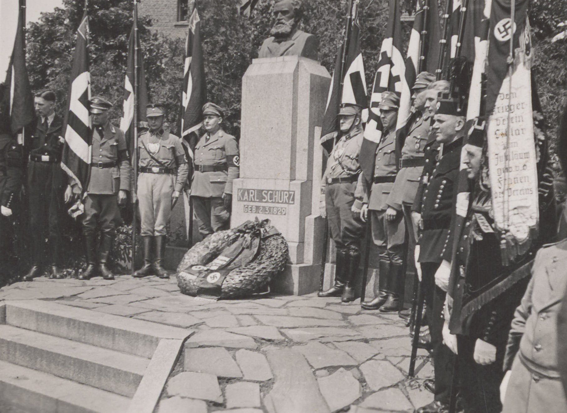 Zehnjahresfeier der Vereinigung Carl Schurz (Berlin) und Anbringung der Carl-Schurz-Plakette an der Vorburg von Schloss Gracht, 23.05.1936