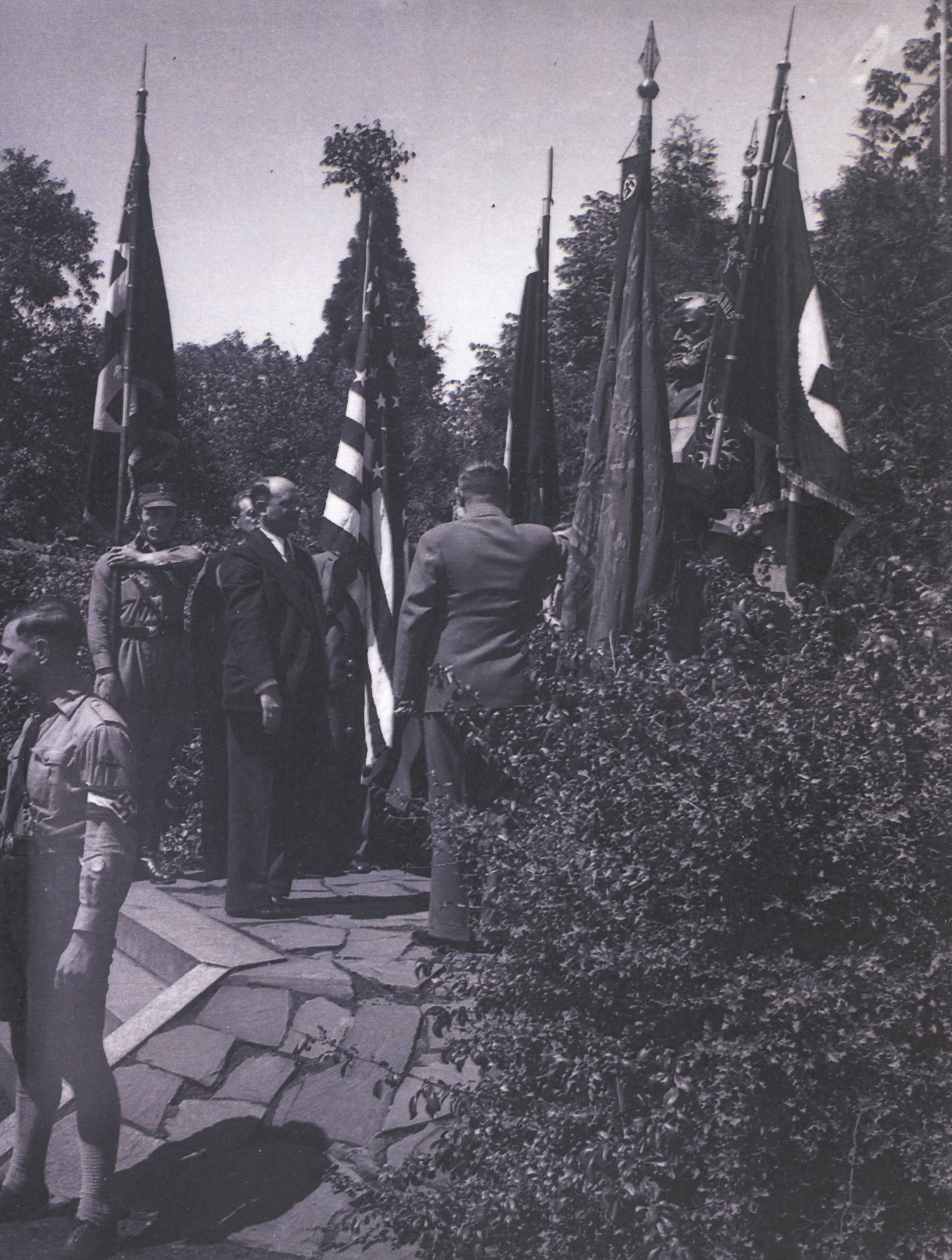 Zehnjahresfeier der Vereinigung Carl Schurz (Berlin) und Anbringung der Carl-Schurz-Plakette an der Vorburg von Schloss Gracht, 23.05.1936